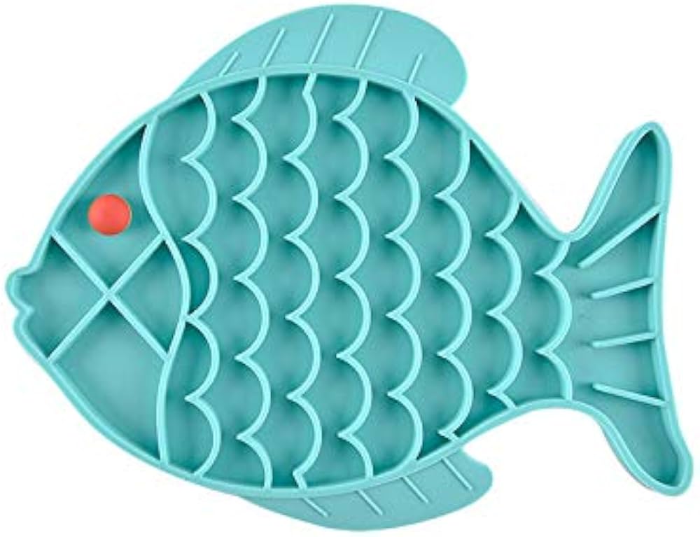 IPEAIN Fish-Shaped Cat Lick Mat